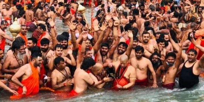 കുംഭമേളയില് പങ്കെടുത്ത് മടങ്ങിയെത്തിയ 99 ശതമാനം വിശ്വാസികള്ക്കും കൊവിഡ് കുംഭമേളയില് പങ്കെടുത്ത് മടങ്ങിയെത്തിയ 99 ശതമാനം വിശ്വാസികള്ക്കും കൊവിഡ്