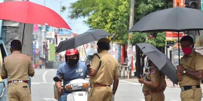 കണ്ണൂര് ; അനാവശ്യമായി കറങ്ങി നടന്നാൽ വാഹനങ്ങൾ കണ്ടുകെട്ടും കണ്ണൂര് ; അനാവശ്യമായി കറങ്ങി നടന്നാൽ വാഹനങ്ങൾ കണ്ടുകെട്ടും