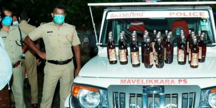 വില്പ്പനക്കായി സൂക്ഷിച്ച 39 ലിറ്റര് വിദേശമദ്യവുമായി യുവാവ് പിടിയില് വില്പ്പനക്കായി സൂക്ഷിച്ച 39 ലിറ്റര് വിദേശമദ്യവുമായി യുവാവ് പിടിയില്