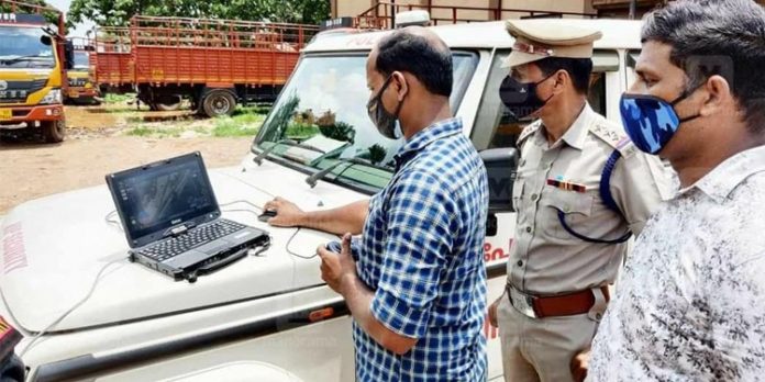 എറണാകുളത്ത് കര്ശന പോലീസ് പരിശോധന ; കേസായാൽ പാസ്പോർട്ട് ക്ലിയറൻസ് നടക്കില്ല എറണാകുളത്ത് കര്ശന പോലീസ് പരിശോധന ; കേസായാൽ പാസ്പോർട്ട് ക്ലിയറൻസ് നടക്കില്ല