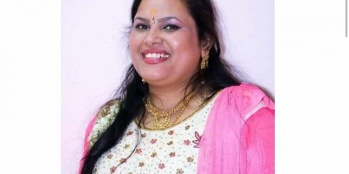 കൊവിഡ് ബാധിച്ച് ചികിത്സയിലായിരുന്ന മലയാളി യുവതി കുവൈത്തില് നിര്യാതയായി കൊവിഡ് ബാധിച്ച് ചികിത്സയിലായിരുന്ന മലയാളി യുവതി കുവൈത്തില് നിര്യാതയായി