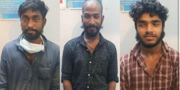 കെഎസ്ഇബിയുടെ കമ്പി കടത്തുന്നതിനിടെ മൂന്നുപേര് പിടിയില് കെഎസ്ഇബിയുടെ കമ്പി കടത്തുന്നതിനിടെ മൂന്നുപേര് പിടിയില്