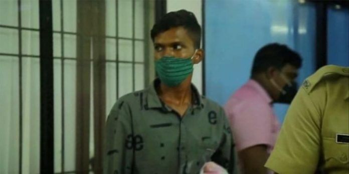 കോവളം ബീച്ചിൽ വിദേശികളുടെ മൊബൈൽ ഫോണും ബാഗും കവർന്ന കേസിലെ പ്രതി പിടിയിൽ കോവളം ബീച്ചിൽ വിദേശികളുടെ മൊബൈൽ ഫോണും ബാഗും കവർന്ന കേസിലെ പ്രതി പിടിയിൽ