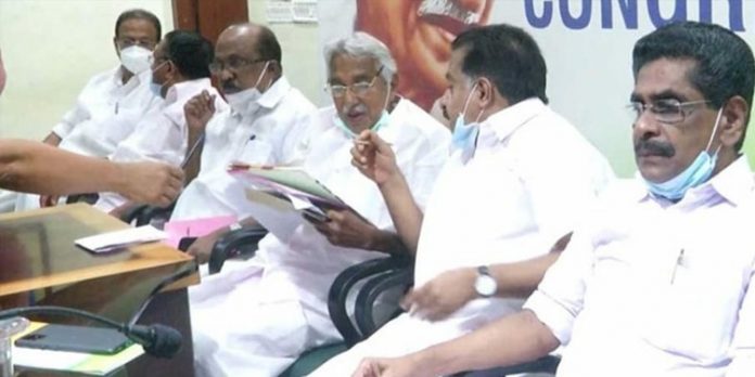 കെപിസിസി അധ്യക്ഷസ്ഥാനത്തേയ്ക്കും വടംവലി ; ചർച്ചകൾ സജീവം കെപിസിസി അധ്യക്ഷസ്ഥാനത്തേയ്ക്കും വടംവലി ; ചർച്ചകൾ സജീവം