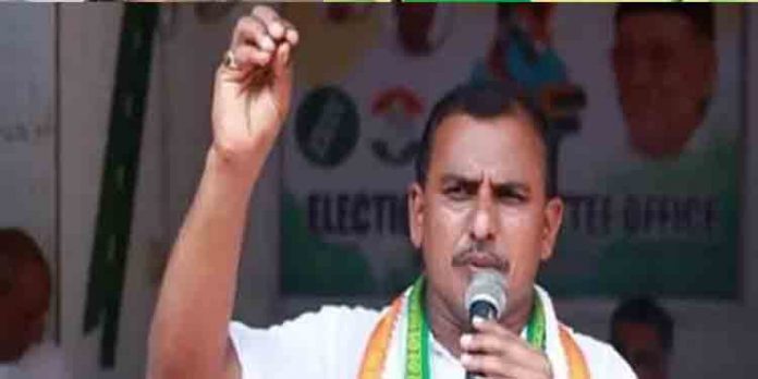 മഞ്ചേശ്വരത്തെ നിയുക്ത എംഎല്എ എ.കെ.എം. അഷ്റഫിന് കോവിഡ് സ്ഥിരീകരിച്ചു മഞ്ചേശ്വരത്തെ നിയുക്ത എംഎല്എ എ.കെ.എം. അഷ്റഫിന് കോവിഡ് സ്ഥിരീകരിച്ചു