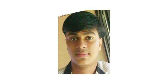 അപകടത്തില്പ്പെട്ട ബാര്ജിലുണ്ടായിരുന്ന ചിറക്കടവ് സ്വദേശി മരിച്ചു അപകടത്തില്പ്പെട്ട ബാര്ജിലുണ്ടായിരുന്ന ചിറക്കടവ് സ്വദേശി മരിച്ചു