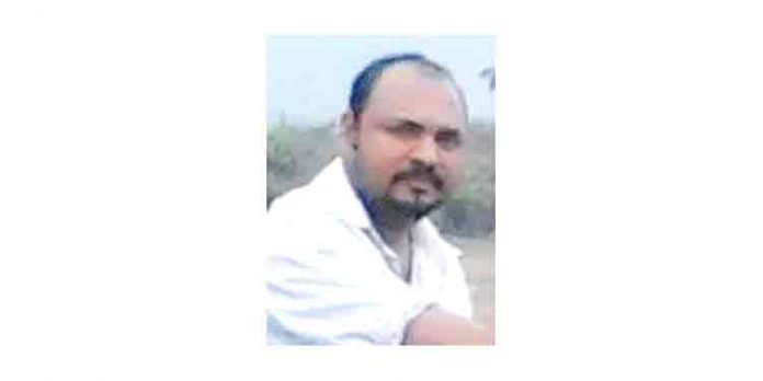മുംബൈ ബാര്ജ് അപകടം ; തൃശ്ശൂര് സ്വദേശി മരിച്ചതായി സ്ഥിരീകരണം – ഇതോടെ അപകടത്തില് മരിച്ച മലയാളികളുടെ എണ്ണം 4 ആയി മുംബൈ ബാര്ജ് അപകടം ; തൃശ്ശൂര് സ്വദേശി മരിച്ചതായി സ്ഥിരീകരണം – ഇതോടെ അപകടത്തില് മരിച്ച മലയാളികളുടെ എണ്ണം 4 ആയി