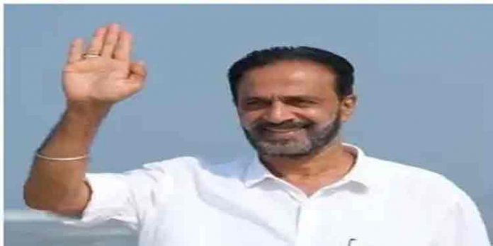 മുല്ലപ്പള്ളി കോണ്ഗ്രസിന് നാണക്കേട് ; രാജിവെച്ചില്ലെങ്കില് പുറത്താക്കണം – ധര്മ്മടത്തെ യുഡിഎഫ് സ്ഥാനാര്ത്ഥി സി.രഘുനാഥ് മുല്ലപ്പള്ളി കോണ്ഗ്രസിന് നാണക്കേട് ; രാജിവെച്ചില്ലെങ്കില് പുറത്താക്കണം – ധര്മ്മടത്തെ യുഡിഎഫ് സ്ഥാനാര്ത്ഥി സി.രഘുനാഥ്