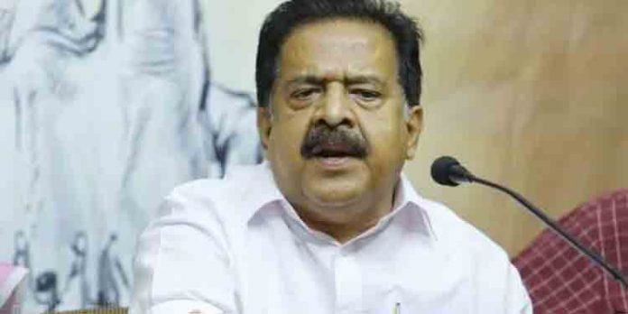 തെരഞ്ഞെടുപ്പ് പരാജയത്തിനു പിന്നാലെ പ്രതിപക്ഷ നേതൃസ്ഥാനം ഒഴിയാന് തീരുമാനിച്ചിരുന്നു ; നേതാക്കള് പറഞ്ഞതുകൊണ്ട് മാത്രമാണ് തുടര്ന്നതെന്നും രമേശ് ചെന്നിത്തല തെരഞ്ഞെടുപ്പ് പരാജയത്തിനു പിന്നാലെ പ്രതിപക്ഷ നേതൃസ്ഥാനം ഒഴിയാന് തീരുമാനിച്ചിരുന്നു ; നേതാക്കള് പറഞ്ഞതുകൊണ്ട് മാത്രമാണ് തുടര്ന്നതെന്നും രമേശ് ചെന്നിത്തല