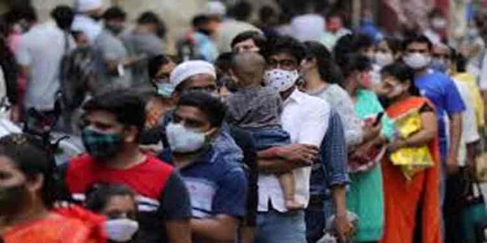 24 മണിക്കൂറിനിടെ 2,81,386 പേര്ക്ക് വൈറസ് ബാധ ; രാജ്യത്ത് കൊവിഡ് കേസുകള് കുറയുന്നു 24 മണിക്കൂറിനിടെ 2,81,386 പേര്ക്ക് വൈറസ് ബാധ ; രാജ്യത്ത് കൊവിഡ് കേസുകള് കുറയുന്നു