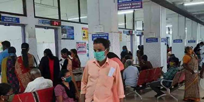 ആശുപത്രികളിലെ തിരക്ക് കുറയാന് രണ്ട് മൂന്ന് ആഴ്ചകള് കൂടിയെടുക്കും : മുഖ്യമന്ത്രി ആശുപത്രികളിലെ തിരക്ക് കുറയാന് രണ്ട് മൂന്ന് ആഴ്ചകള് കൂടിയെടുക്കും : മുഖ്യമന്ത്രി