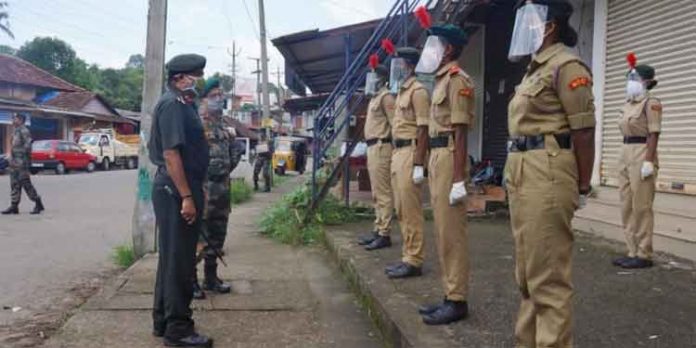 വാക്സീന് എടുത്ത് സുരക്ഷിതരായ പോലീസിനൊപ്പം വാക്സീന് എടുക്കാത്ത എന്സിസി കേഡറ്റുകള് കോവിഡ് പ്രതിരോധ ഡ്യൂട്ടിയില് ; ആശങ്കയോടെ മാതാപിതാക്കള് വാക്സീന് എടുത്ത് സുരക്ഷിതരായ പോലീസിനൊപ്പം വാക്സീന് എടുക്കാത്ത എന്സിസി കേഡറ്റുകള് കോവിഡ് പ്രതിരോധ ഡ്യൂട്ടിയില് ; ആശങ്കയോടെ മാതാപിതാക്കള്