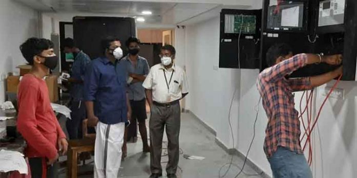 കോന്നി ഗവ.മെഡിക്കല് കോളജില് ഫയര് അലാമും സ്മോക്ക് അലാമും സ്ഥാപിച്ചു കോന്നി ഗവ.മെഡിക്കല് കോളജില് ഫയര് അലാമും സ്മോക്ക് അലാമും സ്ഥാപിച്ചു