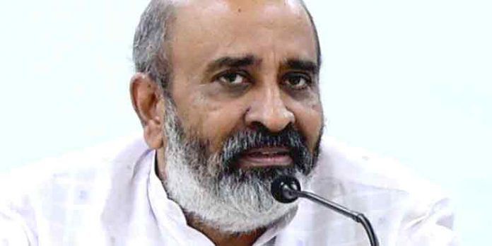 മാത്യു ടി. തോമസും കെ.കൃഷ്ണന് കുട്ടിയും മന്ത്രി സ്ഥാനം പങ്കിടും : ജെഡിഎസ് മാത്യു ടി. തോമസും കെ.കൃഷ്ണന് കുട്ടിയും മന്ത്രി സ്ഥാനം പങ്കിടും : ജെഡിഎസ്