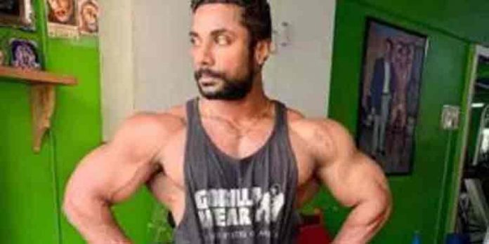 മിസ്റ്റര് ഇന്ത്യയും ബോഡി ബിള്ഡറുമായ സെന്തില് കുമരന് സല്വരാജന് കോവിഡ് ബാധിച്ച് മരിച്ചു മിസ്റ്റര് ഇന്ത്യയും ബോഡി ബിള്ഡറുമായ സെന്തില് കുമരന് സല്വരാജന് കോവിഡ് ബാധിച്ച് മരിച്ചു