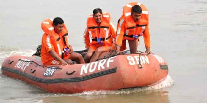 പത്തനംതിട്ടയില് എന്ഡിആര്എഫ് സംഘം എത്തി പത്തനംതിട്ടയില് എന്ഡിആര്എഫ് സംഘം എത്തി