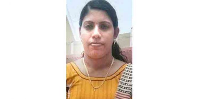 കോട്ടത്തറ ട്രൈബല് സ്പെഷ്യാലിറ്റി ആശുപത്രിയില് ഡ്യൂട്ടിക്കിടെ കുഴഞ്ഞുവീണ് സ്റ്റാഫ് നഴ്സ് മരിച്ചു കോട്ടത്തറ ട്രൈബല് സ്പെഷ്യാലിറ്റി ആശുപത്രിയില് ഡ്യൂട്ടിക്കിടെ കുഴഞ്ഞുവീണ് സ്റ്റാഫ് നഴ്സ് മരിച്ചു
