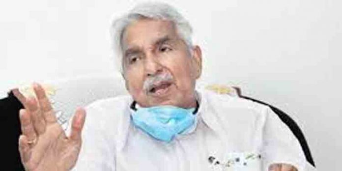 ലക്ഷദ്വീപ് നീറിപ്പുകയുന്നു ; നടപടികള് പിന്വലിക്കണം – ഉമ്മന് ചാണ്ടി ലക്ഷദ്വീപ് നീറിപ്പുകയുന്നു ; നടപടികള് പിന്വലിക്കണം – ഉമ്മന് ചാണ്ടി