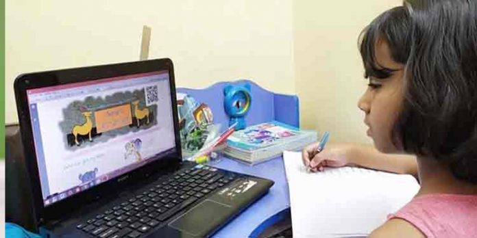 ജൂണ് ഒന്നിന് തന്നെ വിക്ടേഴ്സ് ചാനല് വഴി പുതിയ അധ്യയനവര്ഷം ആരംഭിക്കാന് ധാരണ ജൂണ് ഒന്നിന് തന്നെ വിക്ടേഴ്സ് ചാനല് വഴി പുതിയ അധ്യയനവര്ഷം ആരംഭിക്കാന് ധാരണ