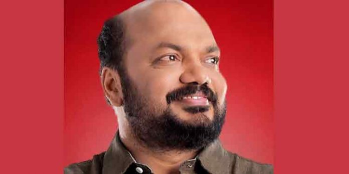 കളമശേരിയിലെ പോരാട്ടത്തില് ചരിത്രവിജയം നേടിയ പി രാജീവ് മന്ത്രിപദത്തിലേയ്ക്ക് കളമശേരിയിലെ പോരാട്ടത്തില് ചരിത്രവിജയം നേടിയ പി രാജീവ് മന്ത്രിപദത്തിലേയ്ക്ക്