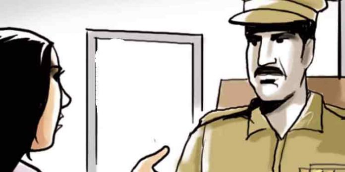 കവര്ച്ചാ കേസ് പ്രതിയെ തട്ടിക്കൊണ്ടുപോയി മോചനദ്രവ്യം ആവശ്യപ്പെട്ടു ; പ്രതിയായ പോലീസ് ഉദ്യോഗസ്ഥനെ ജോലിയില് നിന്നും പിരിച്ചുവിട്ടു കവര്ച്ചാ കേസ് പ്രതിയെ തട്ടിക്കൊണ്ടുപോയി മോചനദ്രവ്യം ആവശ്യപ്പെട്ടു ; പ്രതിയായ പോലീസ് ഉദ്യോഗസ്ഥനെ ജോലിയില് നിന്നും പിരിച്ചുവിട്ടു