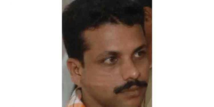 പ്രവീണിനെ വെട്ടിക്കൊലപ്പെടുത്തിയ കേസിലെ പ്രതി പ്രിയന് കൊവിഡ് ബാധിച്ചു മരിച്ചു പ്രവീണിനെ വെട്ടിക്കൊലപ്പെടുത്തിയ കേസിലെ പ്രതി പ്രിയന് കൊവിഡ് ബാധിച്ചു മരിച്ചു