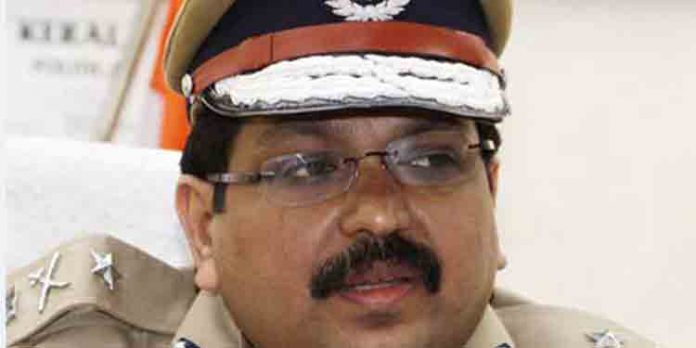 ടോമിന് തച്ചങ്കരി പുതിയ ഡി.ജി.പിയാവുമെന്ന് സൂചന ടോമിന് തച്ചങ്കരി പുതിയ ഡി.ജി.പിയാവുമെന്ന് സൂചന