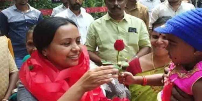 വനിതയെ സ്പീക്കര് ആക്കണമെന്ന നിര്ദേശം സിപിഎം ന്റെ സജീവ പരിഗണനയില് ; വീണാ ജോര്ജ്ജ് പട്ടികയില് വനിതയെ സ്പീക്കര് ആക്കണമെന്ന നിര്ദേശം സിപിഎം ന്റെ സജീവ പരിഗണനയില് ; വീണാ ജോര്ജ്ജ് പട്ടികയില്