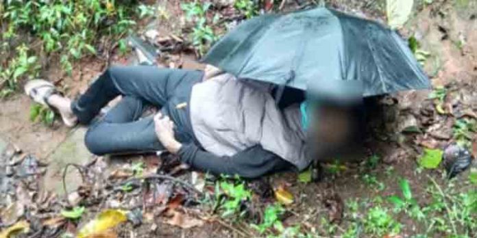 ഇടുക്കി ചിത്തിരപുരം പവര് ഹൗസിനു സമീപം അന്പത്തിനാലുകാരന് ഷോക്കേറ്റ് മരിച്ച നിലയില് ഇടുക്കി ചിത്തിരപുരം പവര് ഹൗസിനു സമീപം അന്പത്തിനാലുകാരന് ഷോക്കേറ്റ് മരിച്ച നിലയില്