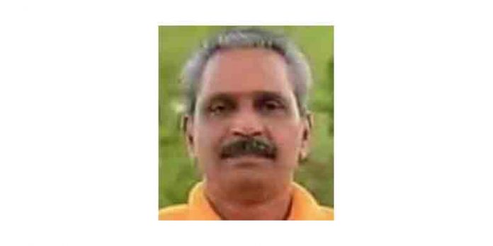 വീടിനു മുകളില് നിന്ന് വീണ് മുന് പഞ്ചായത്ത് മെമ്പര് മരിച്ചു വീടിനു മുകളില് നിന്ന് വീണ് മുന് പഞ്ചായത്ത് മെമ്പര് മരിച്ചു