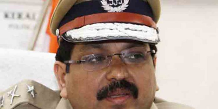 ടോമിന് ജെ.തച്ചങ്കരി മനുഷ്യാവകാശ കമ്മീഷന് ഡി.ജി.പി ആയി ചുമതലയേറ്റു ടോമിന് ജെ.തച്ചങ്കരി മനുഷ്യാവകാശ കമ്മീഷന് ഡി.ജി.പി ആയി ചുമതലയേറ്റു