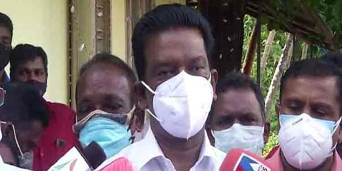 ആരാധനാലയങ്ങള് എപ്പോള് തുറക്കുമെന്ന് പറയാനാവില്ലെന്ന് ദേവസ്വം മന്ത്രി കെ. രാധാകൃഷ്ണന് ആരാധനാലയങ്ങള് എപ്പോള് തുറക്കുമെന്ന് പറയാനാവില്ലെന്ന് ദേവസ്വം മന്ത്രി കെ. രാധാകൃഷ്ണന്