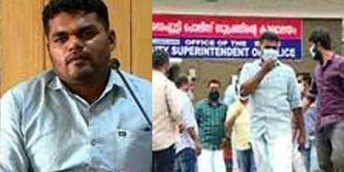 സി.കെ.ജാനുവിന് കെ.സുരേന്ദ്രൻ 50 ലക്ഷം കോഴ നൽകി ; പി.കെ.നവാസിന്റെ മൊഴിയെടുത്തു സി.കെ.ജാനുവിന് കെ.സുരേന്ദ്രൻ 50 ലക്ഷം കോഴ നൽകി ; പി.കെ.നവാസിന്റെ മൊഴിയെടുത്തു