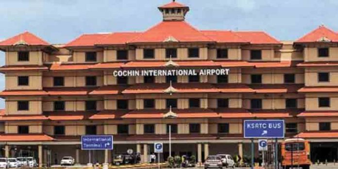 നെടുമ്പാശ്ശേരി വിമാനത്താവളത്തില് മൂന്നു കിലോ മയക്കു മരുന്നുമായി വിദേശ യുവതി പിടിയില് നെടുമ്പാശ്ശേരി വിമാനത്താവളത്തില് മൂന്നു കിലോ മയക്കു മരുന്നുമായി വിദേശ യുവതി പിടിയില്