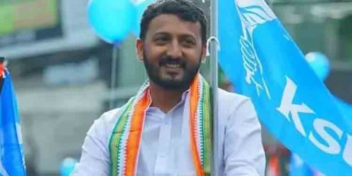 ഈഗോ വെടിഞ്ഞാല് പ്രതിപക്ഷം ഒപ്പം നില്ക്കും ; വീണാ ജോര്ജിനോട് യൂത്ത് കോണ്ഗ്രസ് നേതാവ് രാഹുല് മാങ്കൂട്ടത്തില് ഈഗോ വെടിഞ്ഞാല് പ്രതിപക്ഷം ഒപ്പം നില്ക്കും ; വീണാ ജോര്ജിനോട് യൂത്ത് കോണ്ഗ്രസ് നേതാവ് രാഹുല് മാങ്കൂട്ടത്തില്