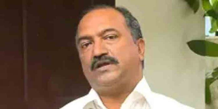 പ്രതിസന്ധി ഘട്ടത്തില് ജനങ്ങളെ കൈപിടിച്ചുയര്ത്തുന്നതാകും ബജറ്റെന്ന് ധനമന്ത്രി കെ എന് ബാലഗോപാല് പ്രതിസന്ധി ഘട്ടത്തില് ജനങ്ങളെ കൈപിടിച്ചുയര്ത്തുന്നതാകും ബജറ്റെന്ന് ധനമന്ത്രി കെ എന് ബാലഗോപാല്