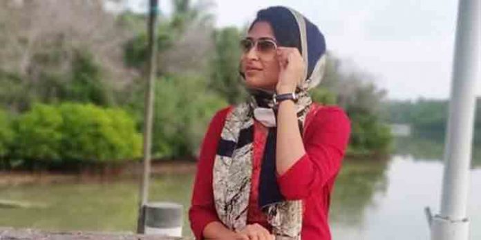 ചോദ്യം ചെയ്യലിന് ശേഷം കവരത്തി പോലിസ് ഐഷ സുല്ത്താനയെ വിട്ടയച്ചു ചോദ്യം ചെയ്യലിന് ശേഷം കവരത്തി പോലിസ് ഐഷ സുല്ത്താനയെ വിട്ടയച്ചു