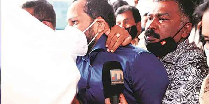 ബിനീഷ് കോടിയേരിയുടെ ജാമ്യാപേക്ഷ കര്ണാടക കോടതി വീണ്ടും മാറ്റി ബിനീഷ് കോടിയേരിയുടെ ജാമ്യാപേക്ഷ കര്ണാടക കോടതി വീണ്ടും മാറ്റി