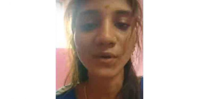 സ്ത്രീധന പീഡനം സഹിക്കാനാകാതെ യുവതി ഭര്തൃവീട്ടില് തൂങ്ങിമരിച്ചു സ്ത്രീധന പീഡനം സഹിക്കാനാകാതെ യുവതി ഭര്തൃവീട്ടില് തൂങ്ങിമരിച്ചു