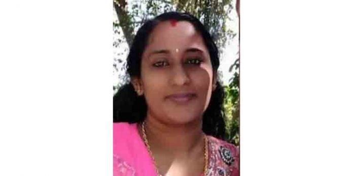 കൊല്ലം ജില്ലയില് മറ്റൊരു യുവതികൂടി ജീവനൊടുക്കി കൊല്ലം ജില്ലയില് മറ്റൊരു യുവതികൂടി ജീവനൊടുക്കി