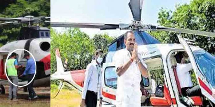 കെ.സുരേന്ദ്രന് ഹെലികോപ്ടറില് നിന്നും കാറിലേക്ക് മാറ്റിയ പെട്ടിയില് എന്ത് ? ; ഗുരുതരമായ ആരോപണവുമായി പത്തനംതിട്ട ഡിസിസി ജനറല് സെക്രട്ടറി അഡ്വ.വിആര് സോജി കെ.സുരേന്ദ്രന് ഹെലികോപ്ടറില് നിന്നും കാറിലേക്ക് മാറ്റിയ പെട്ടിയില് എന്ത് ? ; ഗുരുതരമായ ആരോപണവുമായി പത്തനംതിട്ട ഡിസിസി ജനറല് സെക്രട്ടറി അഡ്വ.വിആര് സോജി