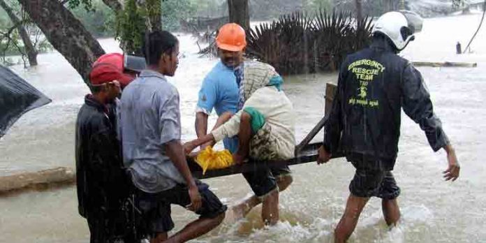 ശ്രീലങ്കയില് കനത്ത മഴയെ തുടര്ന്ന് 14 പേര് മരിച്ചു ശ്രീലങ്കയില് കനത്ത മഴയെ തുടര്ന്ന് 14 പേര് മരിച്ചു