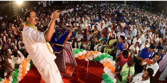 മുറിവുണങ്ങാതെ ഗ്രൂപ്പുകൾ ; സുധാകരന്റെ സമീപനവും നിർണായകം മുറിവുണങ്ങാതെ ഗ്രൂപ്പുകൾ ; സുധാകരന്റെ സമീപനവും നിർണായകം