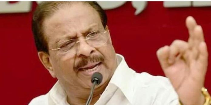 ബയോ വെപൺ തന്നെയാണ് പ്രഫുൽ പട്ടേൽ ; ആയിഷ സുൽത്താനയ്ക്ക് ഐക്യദാർഢ്യം പ്രഖ്യാപിച്ച് കെ.സുധാകരൻ ബയോ വെപൺ തന്നെയാണ് പ്രഫുൽ പട്ടേൽ ; ആയിഷ സുൽത്താനയ്ക്ക് ഐക്യദാർഢ്യം പ്രഖ്യാപിച്ച് കെ.സുധാകരൻ