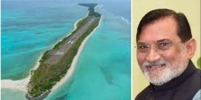 ലക്ഷദ്വീപ് ഭരണകൂടത്തിന് തിരിച്ചടി ; ഉച്ച ഭക്ഷണത്തിൽ നിന്ന് ബീഫ് ഒഴിവാക്കിയതടക്കം രണ്ട് വിവാദ ഉത്തരവുകൾക്ക് സ്റ്റേ ലക്ഷദ്വീപ് ഭരണകൂടത്തിന് തിരിച്ചടി ; ഉച്ച ഭക്ഷണത്തിൽ നിന്ന് ബീഫ് ഒഴിവാക്കിയതടക്കം രണ്ട് വിവാദ ഉത്തരവുകൾക്ക് സ്റ്റേ