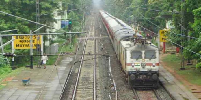 ട്രെയിന് തട്ടി യുവാവും യുവതിയും മരിച്ച നിലയില് ട്രെയിന് തട്ടി യുവാവും യുവതിയും മരിച്ച നിലയില്