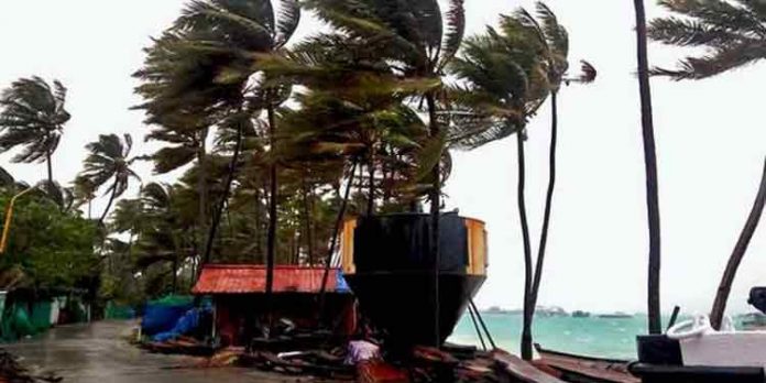 ലക്ഷദ്വീപില് വീടുകള് പൊളിച്ചു മാറ്റാനുള്ള ഉത്തരവ് ഹൈക്കോടതി സ്റ്റേ ചെയ്തു ലക്ഷദ്വീപില് വീടുകള് പൊളിച്ചു മാറ്റാനുള്ള ഉത്തരവ് ഹൈക്കോടതി സ്റ്റേ ചെയ്തു