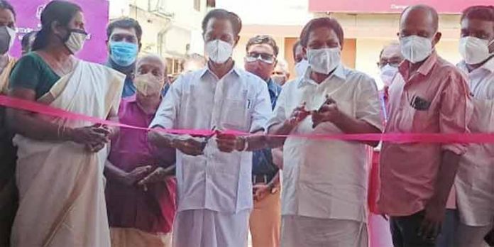 ഏനാദിമംഗലം പഞ്ചായത്തില് ജനകീയ ഹോട്ടല് ആരംഭിച്ചു ഏനാദിമംഗലം പഞ്ചായത്തില് ജനകീയ ഹോട്ടല് ആരംഭിച്ചു