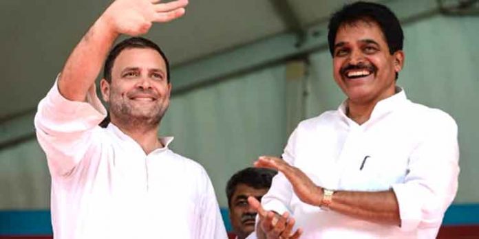 നേതാക്കളെ തമ്മിലടിപ്പിച്ച് കെ.സി വേണുഗോപാല് : രമേശ് ചെന്നിത്തല സോണിയാ ഗാന്ധിയ്ക്ക് അയച്ച കത്ത് പുറത്ത് വിട്ടത് കെ.സി നേതാക്കളെ തമ്മിലടിപ്പിച്ച് കെ.സി വേണുഗോപാല് : രമേശ് ചെന്നിത്തല സോണിയാ ഗാന്ധിയ്ക്ക് അയച്ച കത്ത് പുറത്ത് വിട്ടത് കെ.സി