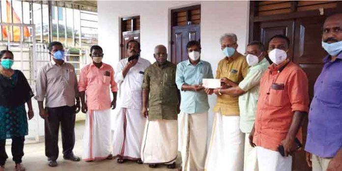 കോന്നി താലൂക്ക് ലൈബ്രറി കൗൺസിൽ വാക്സിൻ ചലഞ്ചിലേക്ക് സംഭാവന നൽകി കോന്നി താലൂക്ക് ലൈബ്രറി കൗൺസിൽ വാക്സിൻ ചലഞ്ചിലേക്ക് സംഭാവന നൽകി